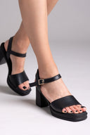 Πέδιλα δερμάτινα με μπαρέτα Ragazza 0794 - Μαύρο - thefashionproject.gr - RAGAZZA