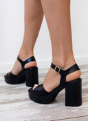 Πέδιλα δερμάτινα με μπαρέτα RAGAZZA 0868