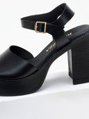 Πέδιλα δερμάτινα με μπαρέτα RAGAZZA 0868