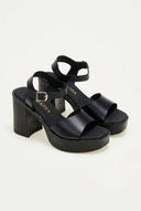 Δερμάτινα πέδιλα με φιάπα - Μαύρο