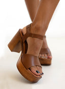 Πέδιλα δερμάτινα με μπαρέτα RAGAZZA 0868