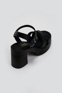 Πέδιλα δερμάτινα με ψάθινες φάσες Estil - Μαύρο - thefashionproject.gr - Estil