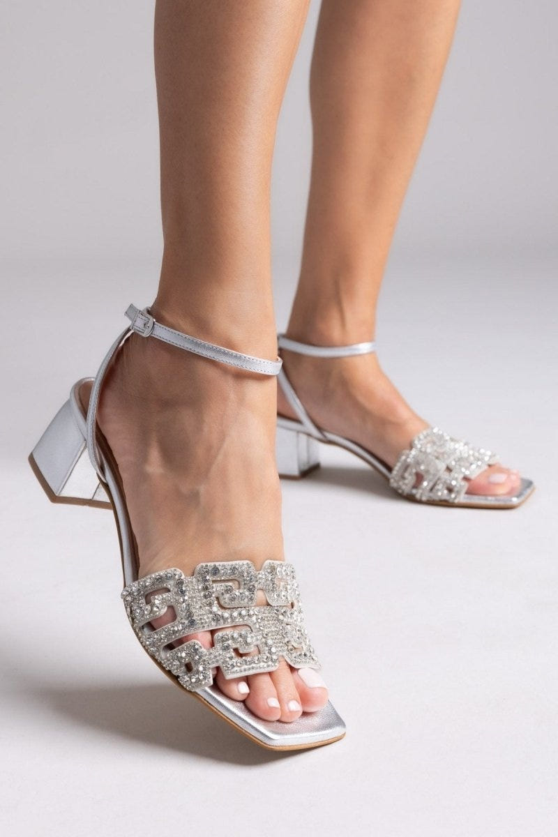 Πέδιλα δερμάτινα με στρας φάσα Iris sandals - Ασημί - thefashionproject.gr - IRIS