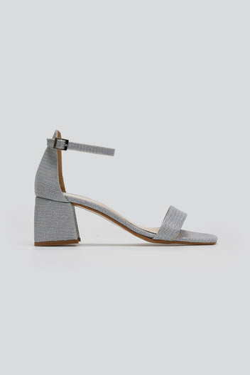 Πέδιλα γκλίτερ με μπαρέτα TFP - Ασημί - thefashionproject.gr - TFP