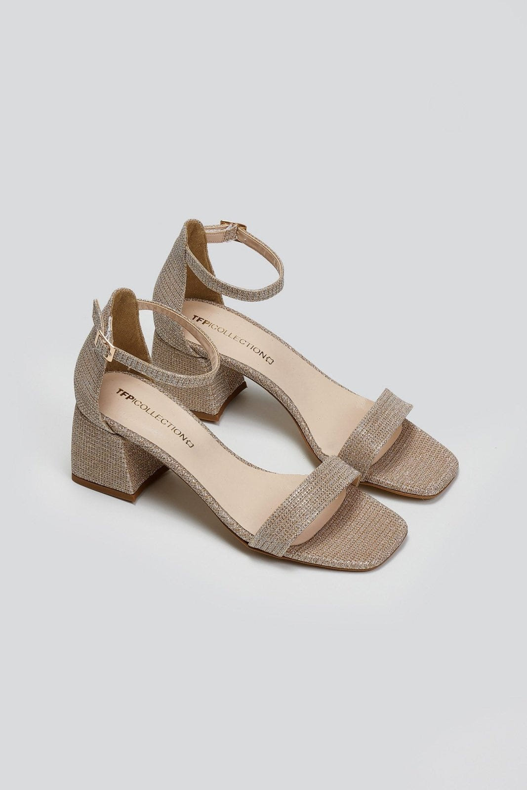 Πέδιλα γκλίτερ με μπαρέτα TFP - Nude - thefashionproject.gr - TFP