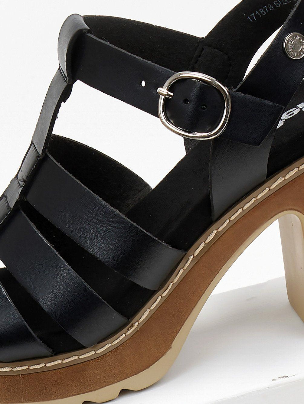 Πέδιλα gladiator με μπαρέτα Refresh 171878 - Μαύρο - thefashionproject.gr - Xti Footwear