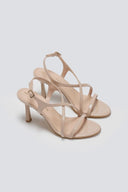 Πέδιλα λουστρίνι με λεπτά λουράκια TFP - Nude - thefashionproject.gr - TFP