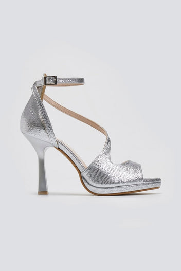 Πέδιλα με ανάγλυφο pattern TFP - Ασημί - thefashionproject.gr - TFP