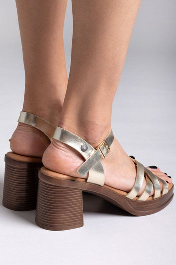 Πέδιλα με crossover λουράκια Refresh 172851 - Χρυσό - thefashionproject.gr - Refresh