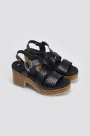 Πέδιλα με crossover σχέδιο Refresh 172847 - Μαύρο - thefashionproject.gr - Refresh