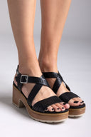 Πέδιλα με crossover σχέδιο Refresh 172847 - Μαύρο - thefashionproject.gr - Refresh