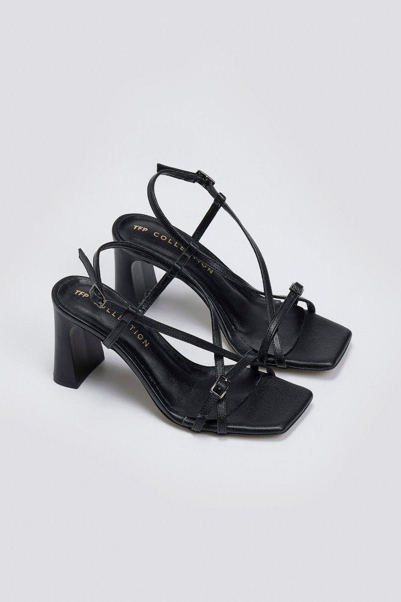 Πέδιλα με crossover σχέδιο TFP - Μαύρο - thefashionproject.gr - TFP