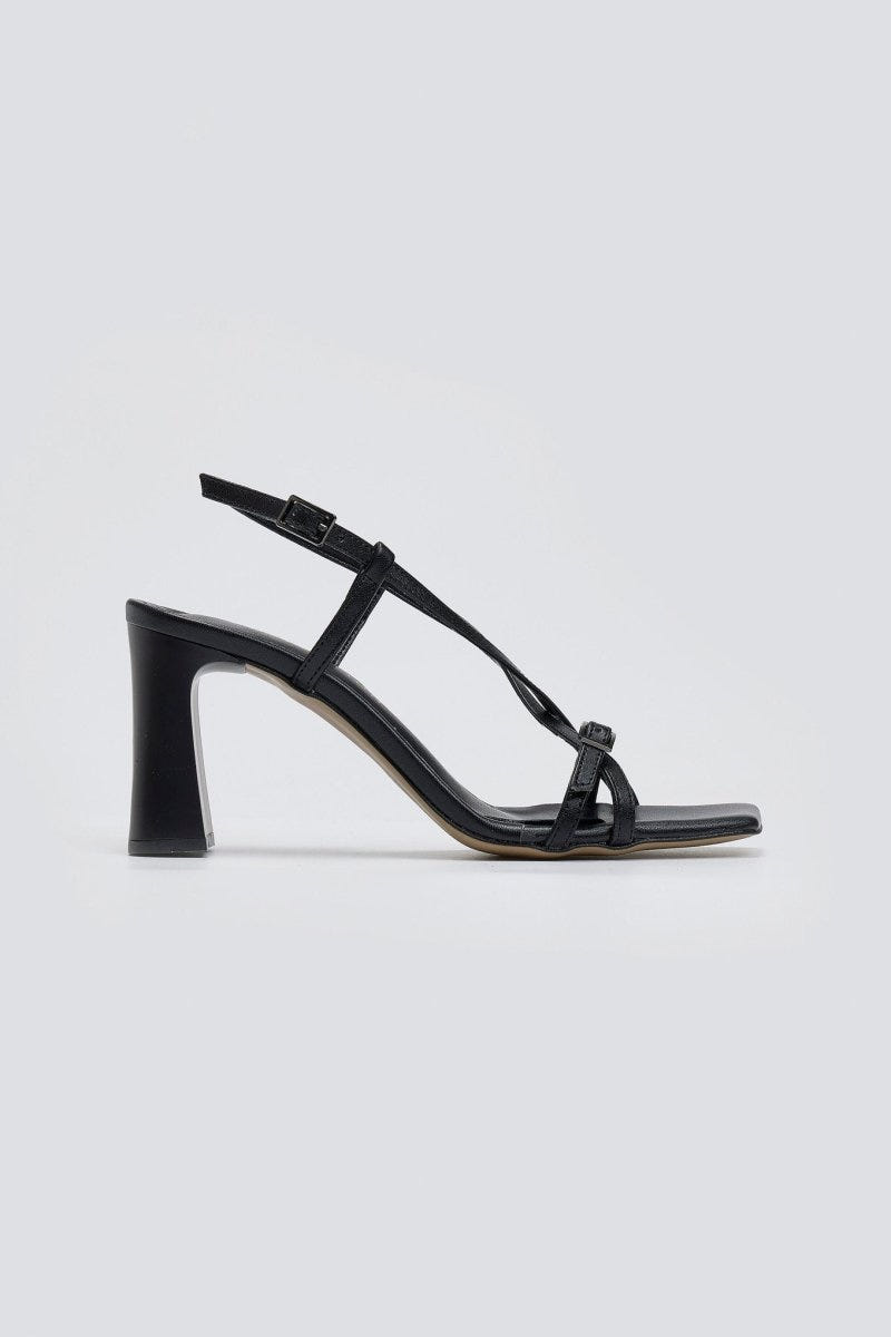 Πέδιλα με crossover σχέδιο TFP - Μαύρο - thefashionproject.gr - TFP