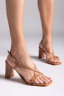 Πέδιλα με crossover σχέδιο TFP - Ταμπά - thefashionproject.gr - TFP