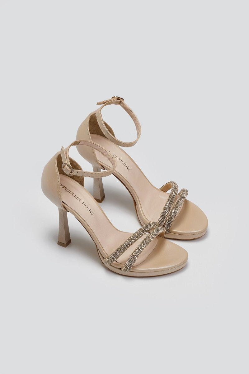 Πέδιλα με διπλή σειρά στρας TFP - Μπεζ Πέρλα - thefashionproject.gr - TFP