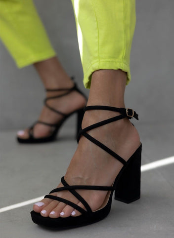 Πέδιλα με φιάπα crossover ERYNN - Μαύρο - thefashionproject.gr - ERYNN