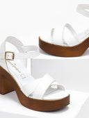 Πέδιλα με φιάπα δερμάτινα tfp - Λευκό - thefashionproject.gr - TFP