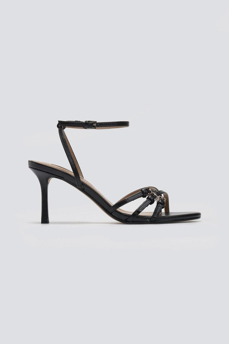 Πέδιλα με λεπτά λουράκια CORINA - Μαύρο - thefashionproject.gr - CORINA