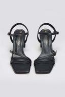 Πέδιλα με λεπτά λουράκια TFP - Μαύρο - thefashionproject.gr - TFP