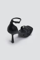 Πέδιλα με μπαρέτα ONLY 15340888 - Μαύρο - thefashionproject.gr - ONLY