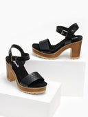 Πέδιλα με μπαρέτα Refresh 171782 - Μαύρο - thefashionproject.gr - Refresh