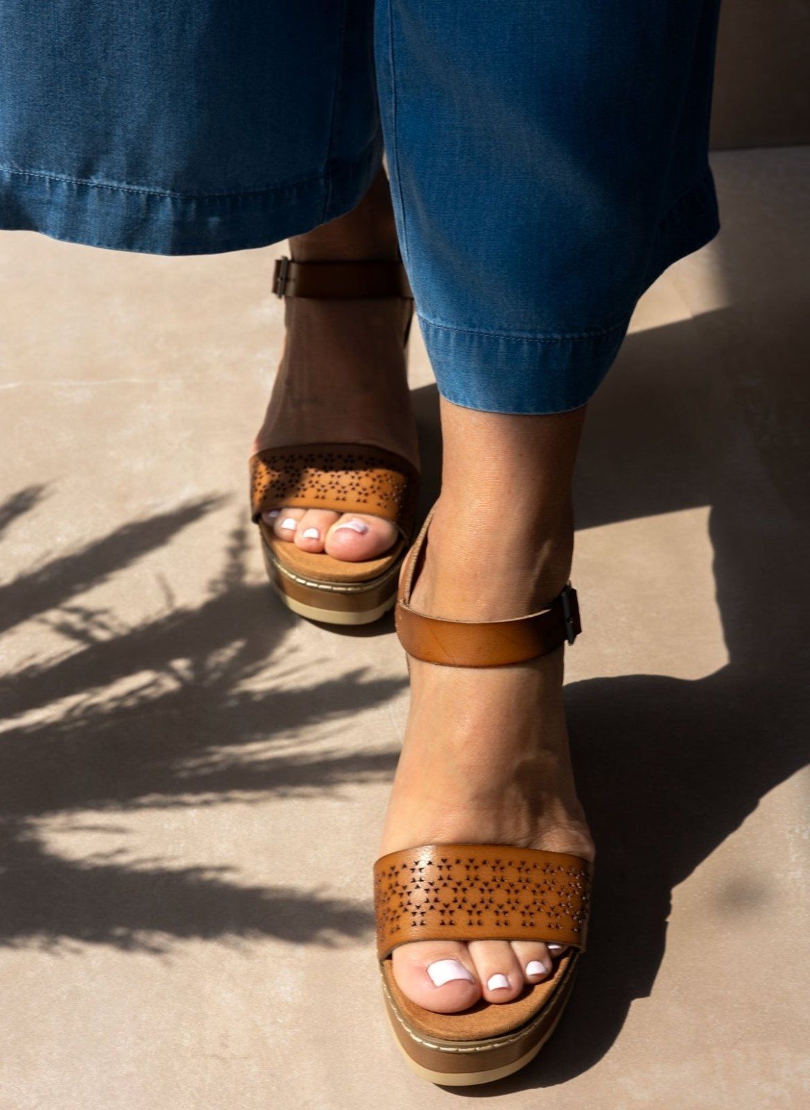Πέδιλα με μπαρέτα Refresh 171782 - Τάουπε - thefashionproject.gr - Refresh