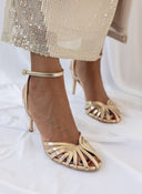 Πέδιλα με μπαρέτα σε μεταλλικές αποχρώσεις tfp 