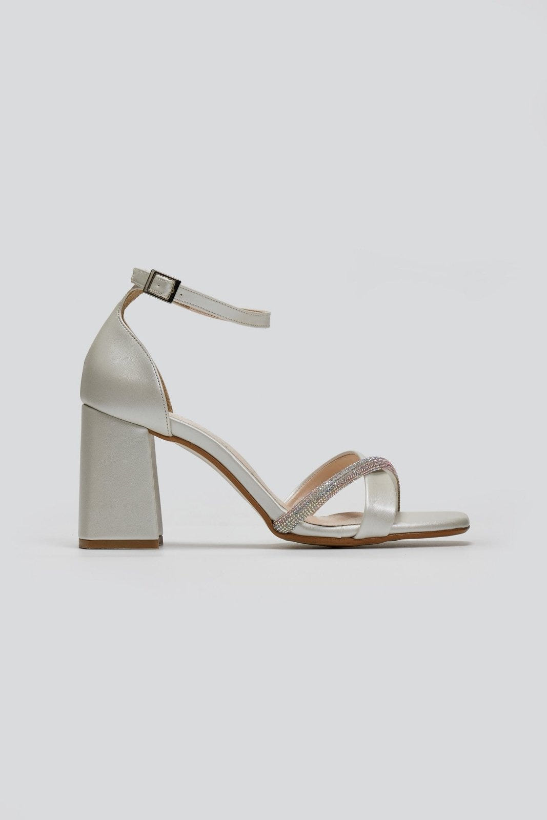 Πέδιλα με μπαρέτα TFP - Λευκό Πέρλα - thefashionproject.gr - TFP