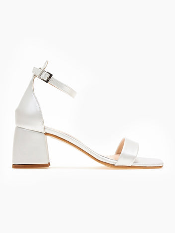 Πέδιλα με μπαρέτα TFP - Λευκό - thefashionproject.gr - TFP
