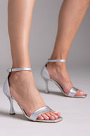 Πέδιλα με pattern TFP - Ασημί - thefashionproject.gr - TFP