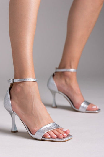 Πέδιλα με pattern TFP - Ασημί - thefashionproject.gr - TFP