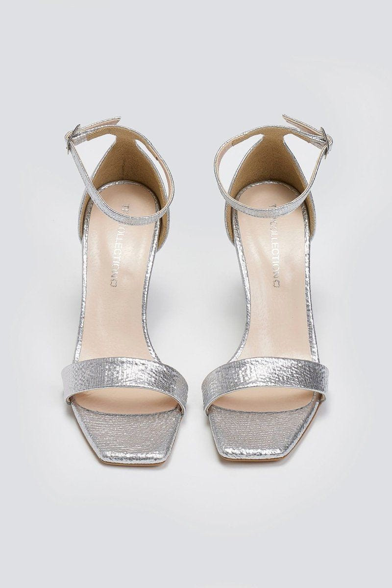 Πέδιλα με pattern TFP - Ασημί - thefashionproject.gr - TFP