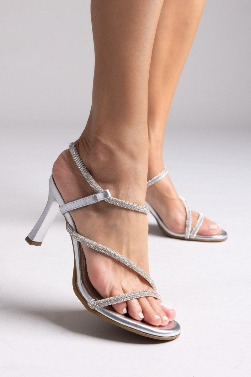 Πέδιλα με περαστό στρας λουράκι Ragazza - Ασημί - thefashionproject.gr - RAGAZZA