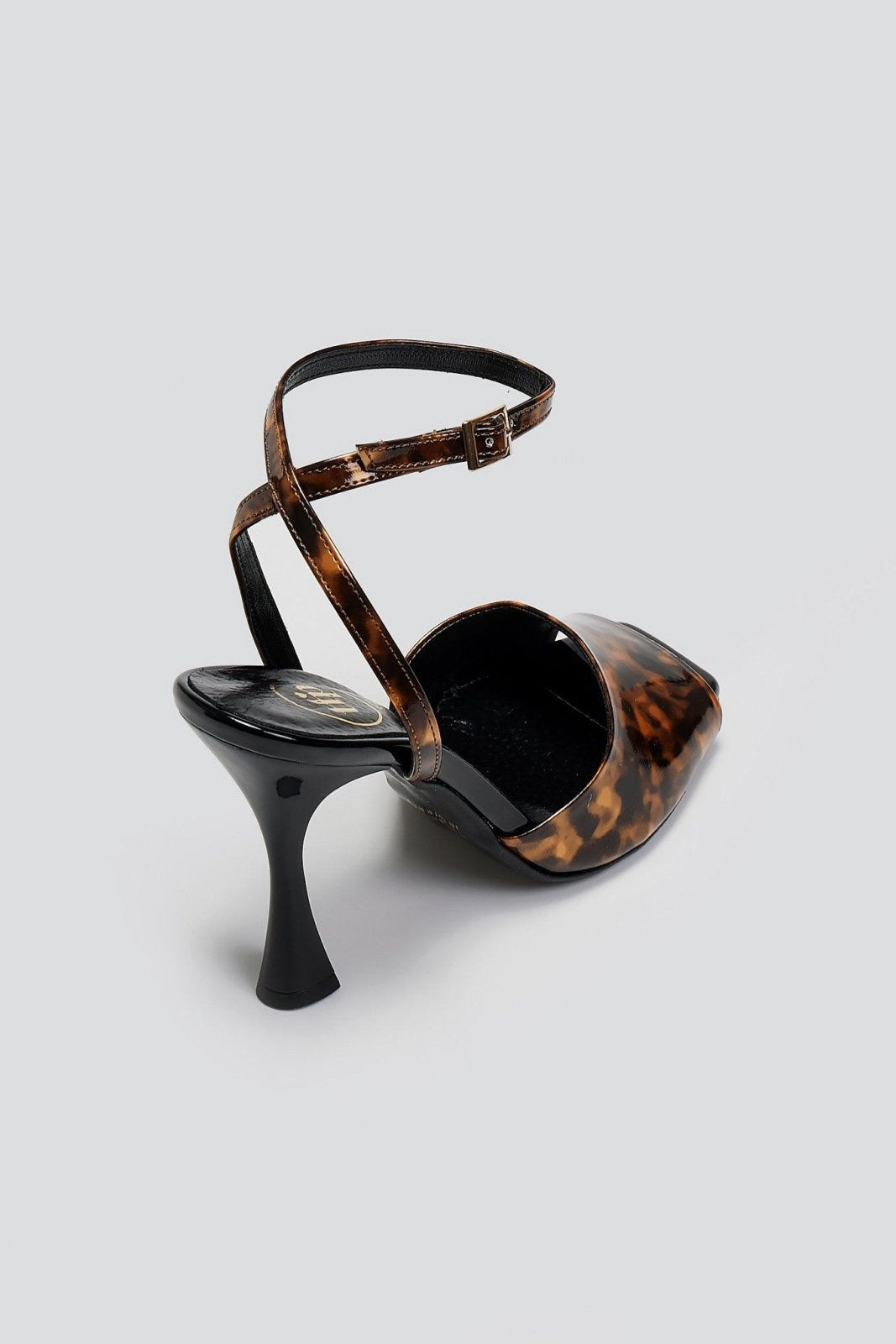 Πέδιλα με print ταρταρούγα και μπαρέτα TFP - Κάμελ - thefashionproject.gr - TFP