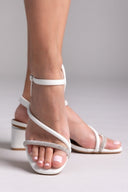 Πέδιλα με στρας λουράκι - Λευκό - thefashionproject.gr - Jelly Vitamin