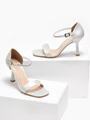 Πέδιλα με στρας μπαρέτα TFP - Λευκό - thefashionproject.gr - TFP