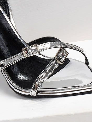Πέδιλα μυτερά λουστρίνι TFP 75432 - Ασημί - thefashionproject.gr - TFP