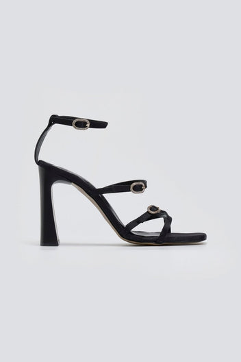 Πέδιλα σατέν με λεπτά λουράκια TFP - Μαύρο - thefashionproject.gr - TFP