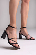 Πέδιλα σατέν με στρας TFP - Μαύρο - thefashionproject.gr - TFP