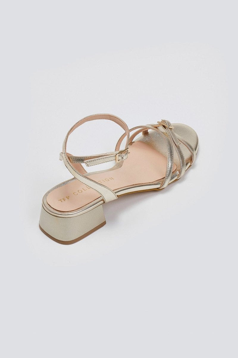 Πέδιλα χαμηλά με λουράκια TFP - Χρυσό - thefashionproject.gr - TFP