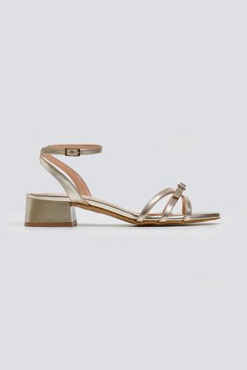 Πέδιλα χαμηλά με λουράκια TFP - Χρυσό - thefashionproject.gr - TFP