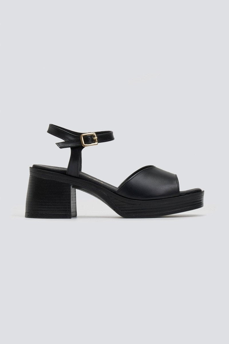 Πέδιλα χαμηλά με μπαρέτα TFP - Μαύρο - thefashionproject.gr - TFP