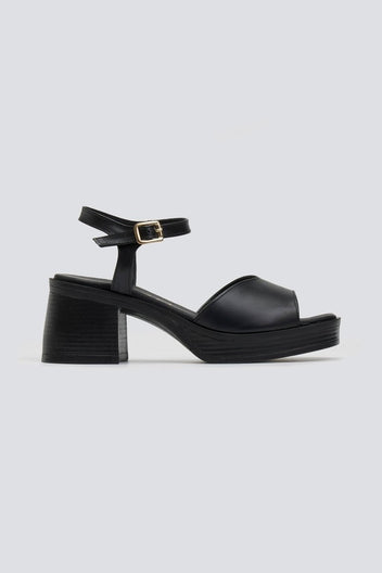 Πέδιλα χαμηλά με μπαρέτα TFP - Μαύρο - thefashionproject.gr - TFP