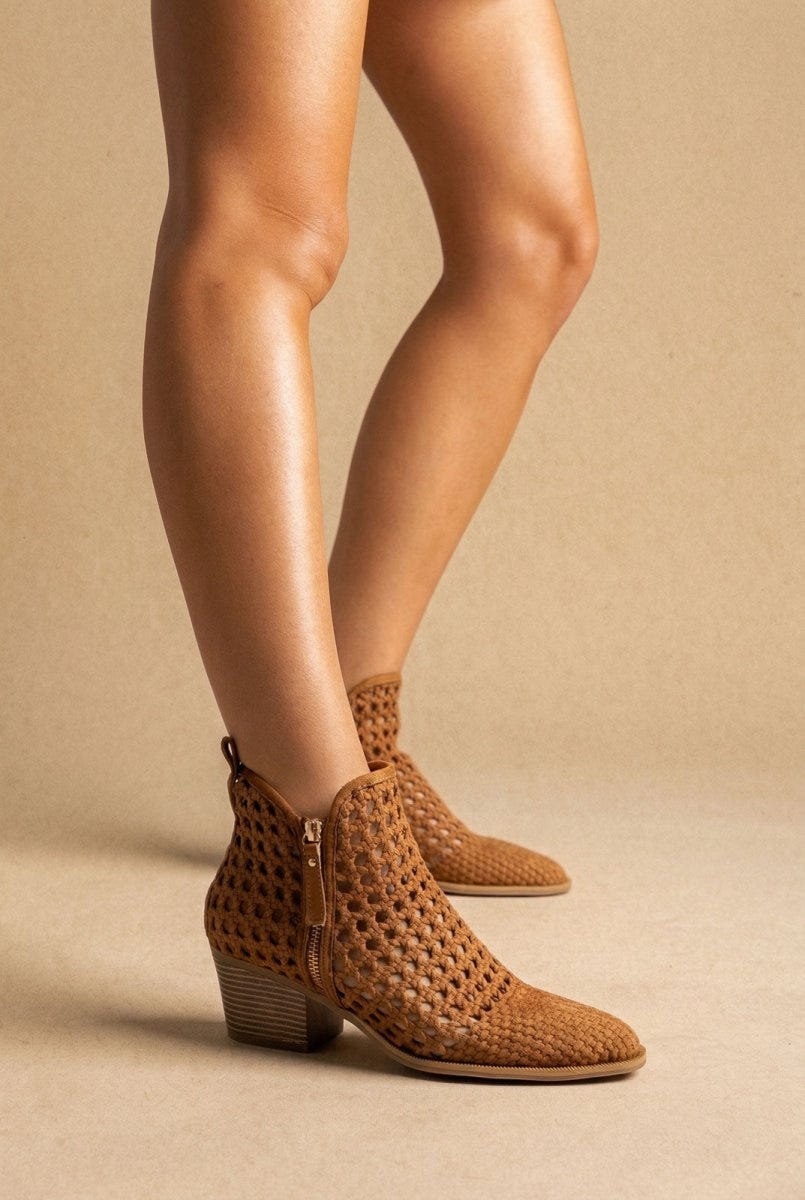 Xti Footwear - Perforated Ankle Boots Block Heel - Camel Suede