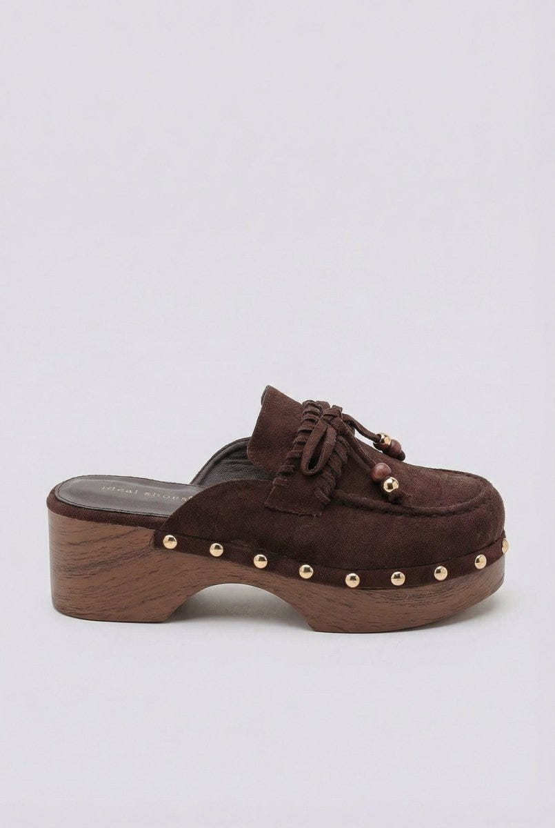 Ideal shoes - Platform Clogs Metallic Studs - Brown Suede