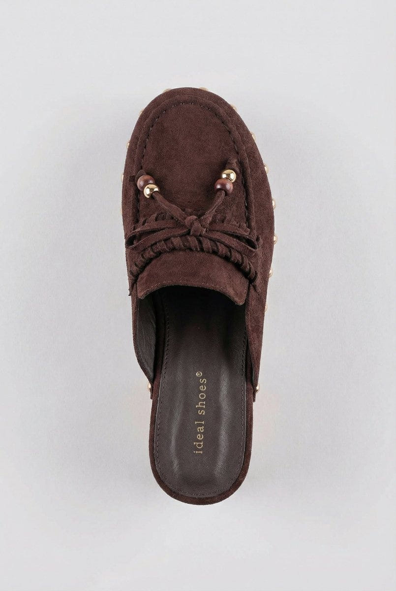 Ideal shoes - Platform Clogs Metallic Studs - Brown Suede