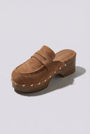 Ideal shoes - Platform Clogs Metallic Studs - Tan Suede