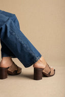 Ideal shoes - Platform Mules Stud Detail - Taupe Suede