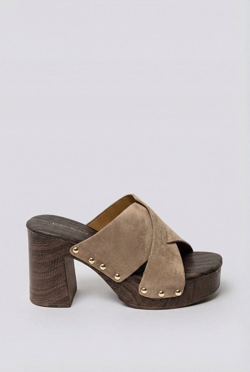 Ideal shoes - Platform Mules Stud Detail - Taupe Suede