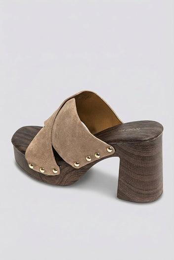 Ideal shoes - Platform Mules Stud Detail - Taupe Suede